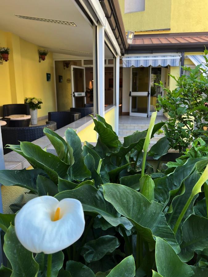 Hotel Ai Pini Grado Eksteriør billede