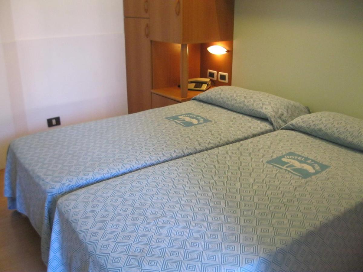 Hotel Ai Pini Grado Værelse billede